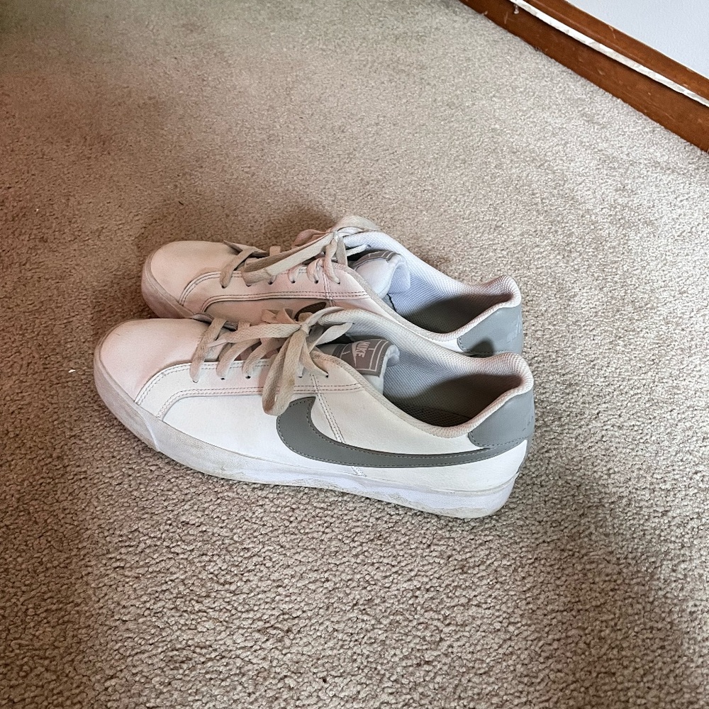 Mens Nike shoes